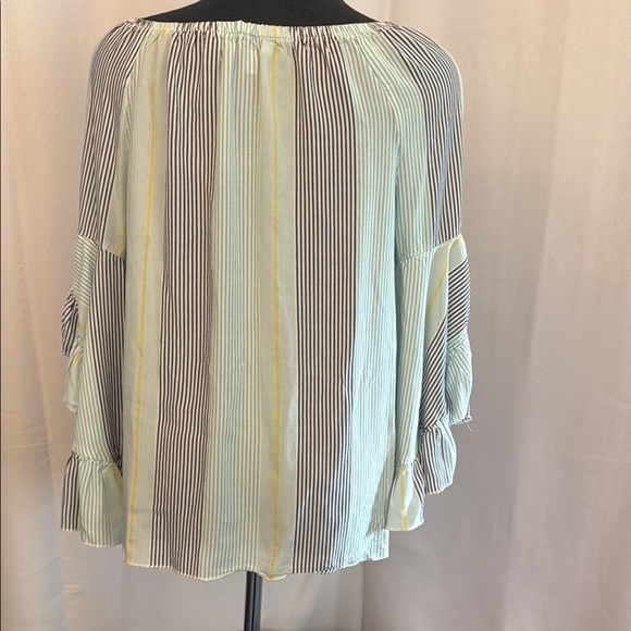 Boho Style Striped Off-Shoulder Ruffle Sleeve Top - Picture 3 of 10